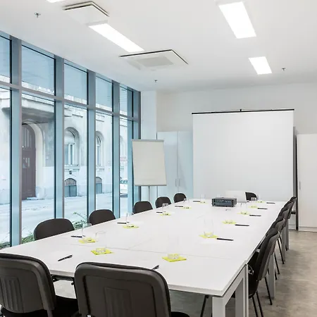 B&B Hotel Budapest City Βουδαπέστη