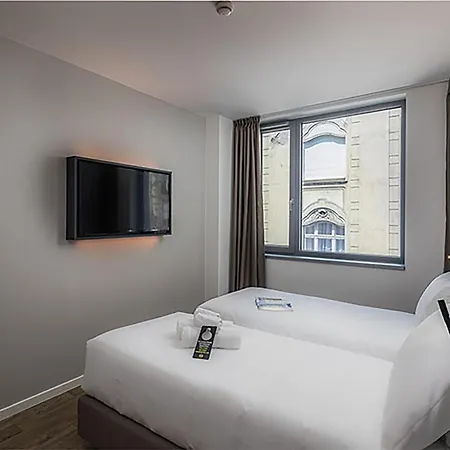 Hotel B&B Hotel Budapest City 3*